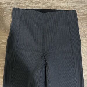 Lululemon Brushed Softstreme Ribbed Zip Flared Pant 32.5"  Black  Size 2